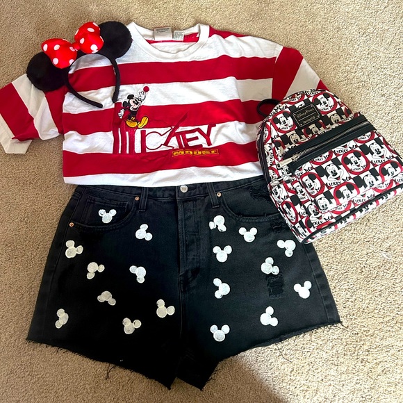 Disney Pants - Disney shorts high rise Mickey Mouse